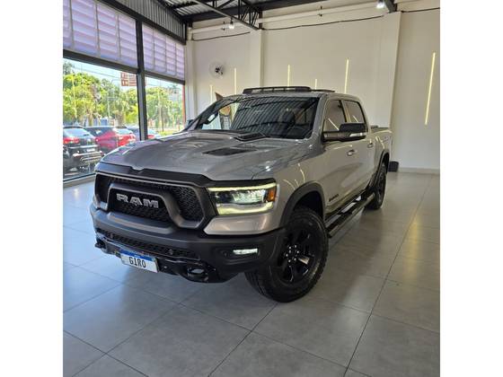 RAM 1500 5.7 V8 GASOLINA REBEL CD 4X4 AUTOMÁTICO RAM 1500 5.7 V8 GASOLINA REBEL CD 4X4 AUTOMÁTICO